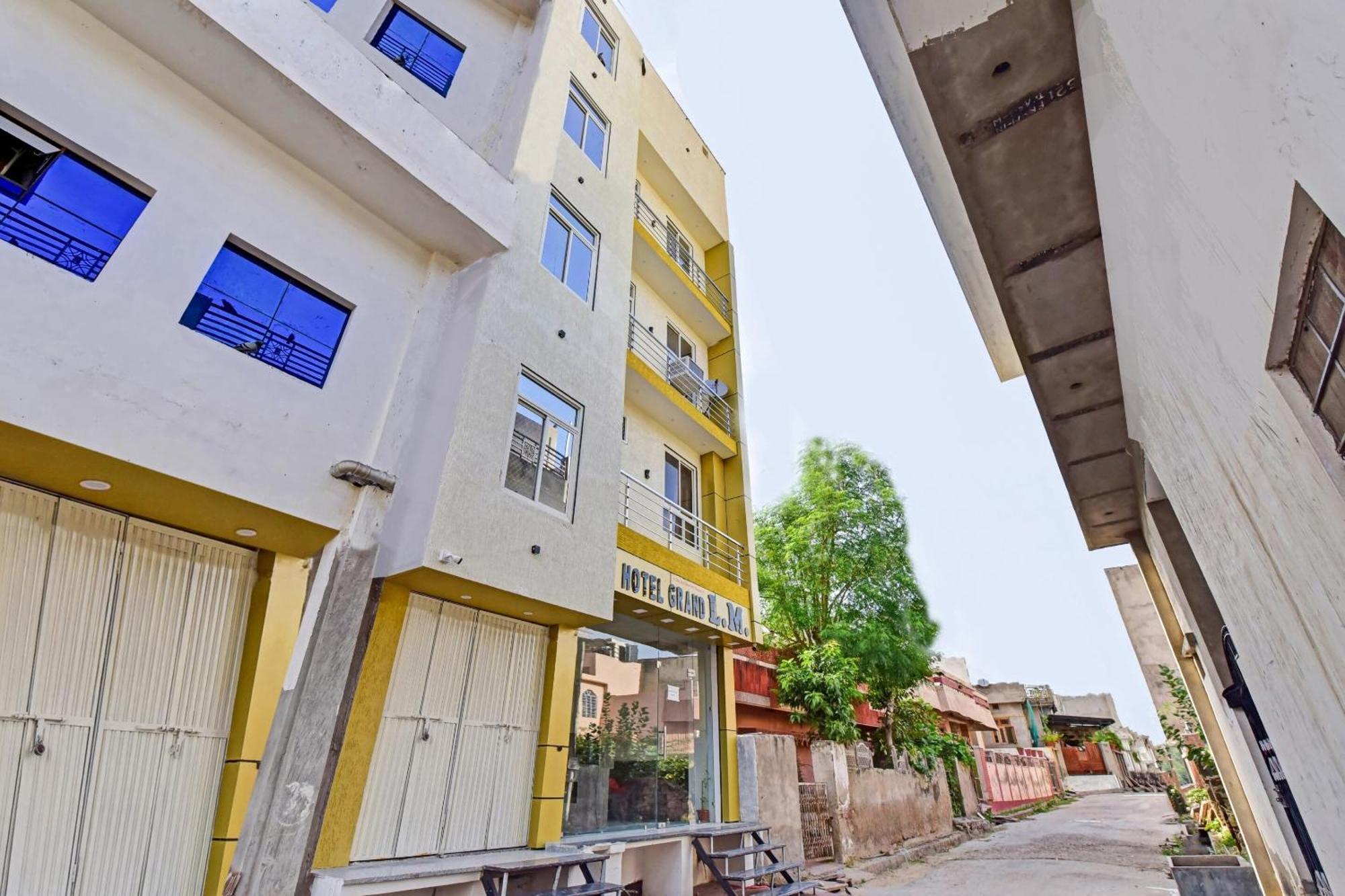 Hotel OYO 82023 Grand L M Ajmer Exterior foto