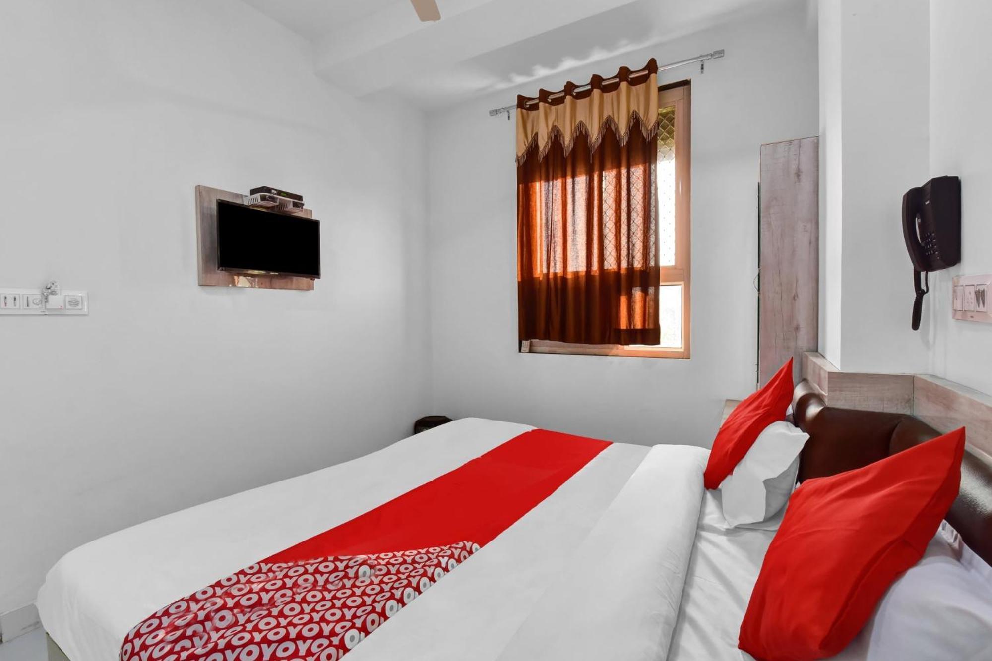 Hotel OYO 82023 Grand L M Ajmer Exterior foto