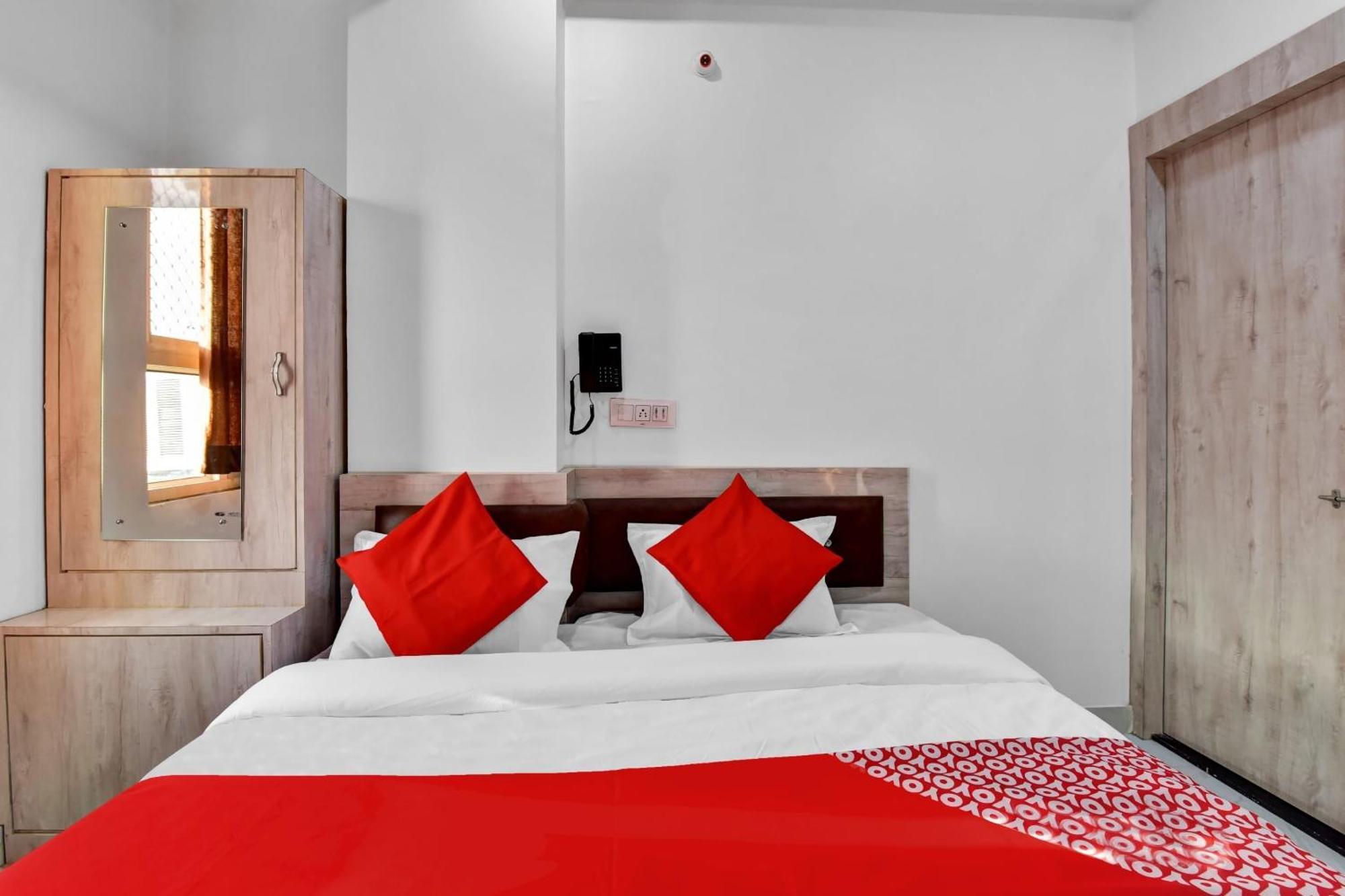 Hotel OYO 82023 Grand L M Ajmer Exterior foto