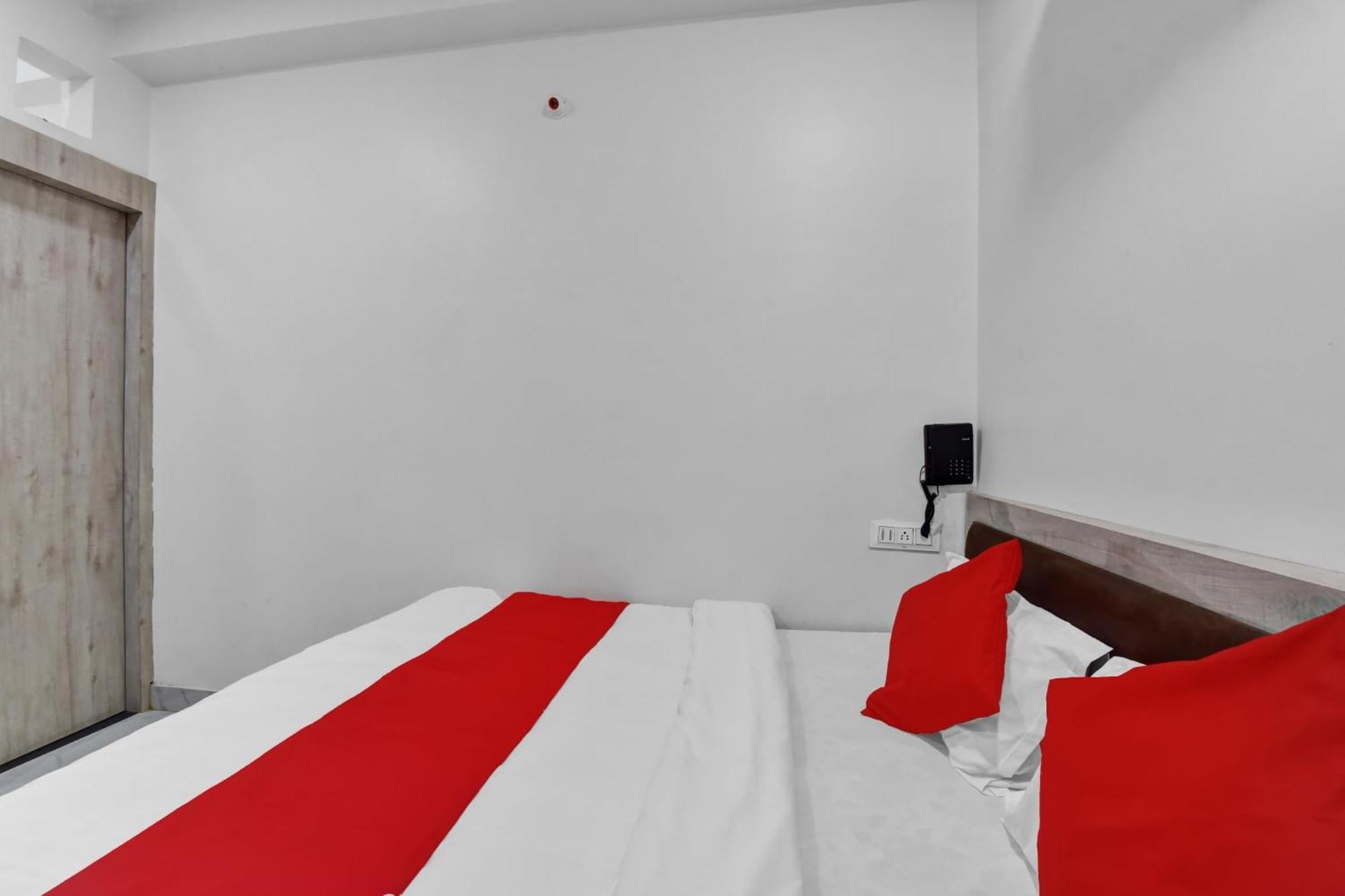 Hotel OYO 82023 Grand L M Ajmer Exterior foto